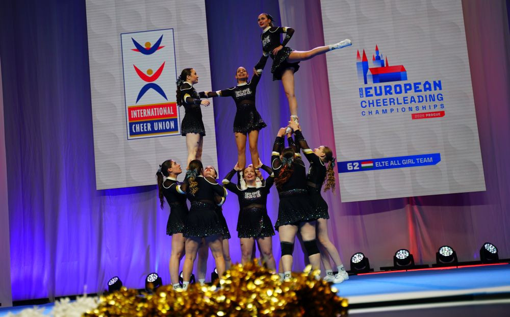 Ezüstéremmel és négy top 8-as helyezéssel zárták a cheerleading Eb-t a magyarok
