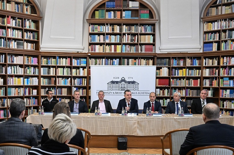 Több sportág is otthonra talált az Eszterházy Károly Katolikus Egyetemen